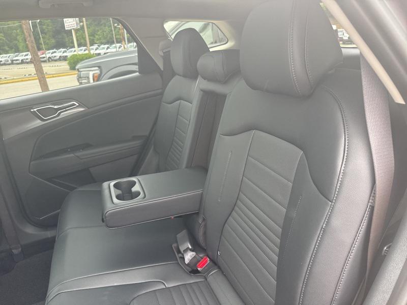 new 2025 Kia Sportage Hybrid car, priced at $36,457