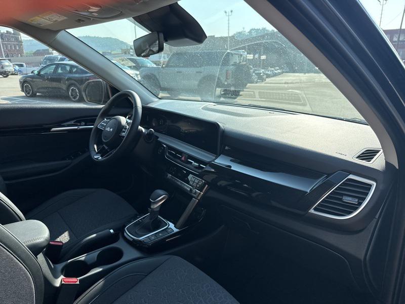 new 2025 Kia Seltos car, priced at $26,511