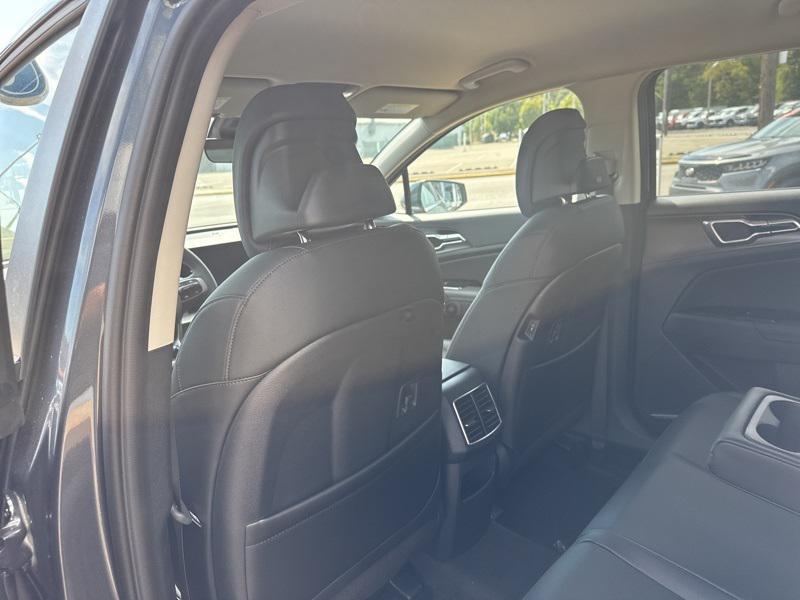 new 2025 Kia Sportage Hybrid car, priced at $31,513