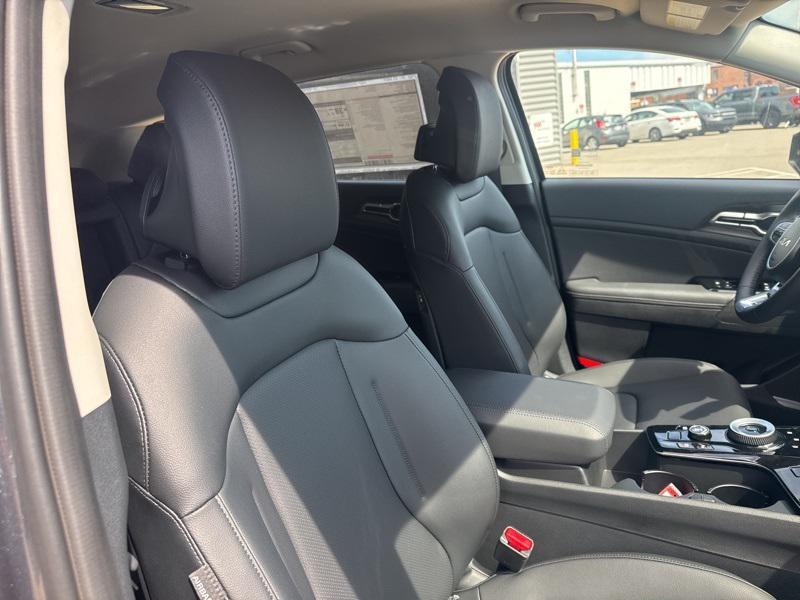 new 2025 Kia Sportage Hybrid car, priced at $31,513