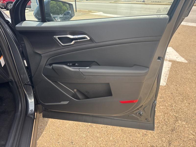 new 2025 Kia Sportage Hybrid car, priced at $31,513