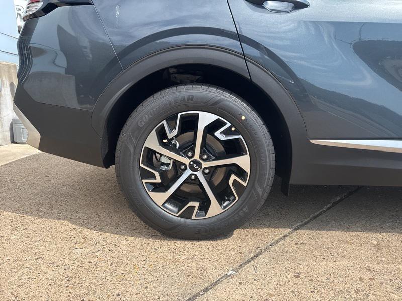new 2025 Kia Sportage Hybrid car, priced at $31,513