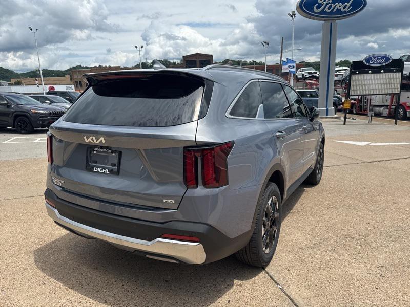 new 2025 Kia Sorento car, priced at $34,132
