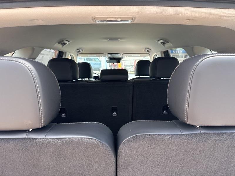 new 2025 Kia Sorento car, priced at $34,132