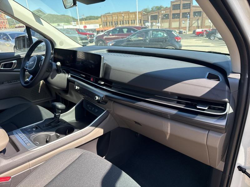 new 2026 Kia Carnival car, priced at $36,226