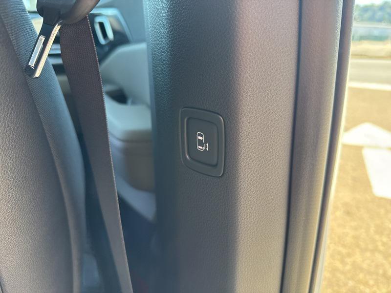 new 2026 Kia Carnival car, priced at $36,226