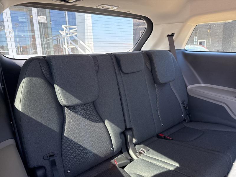 new 2026 Kia Carnival car, priced at $36,226