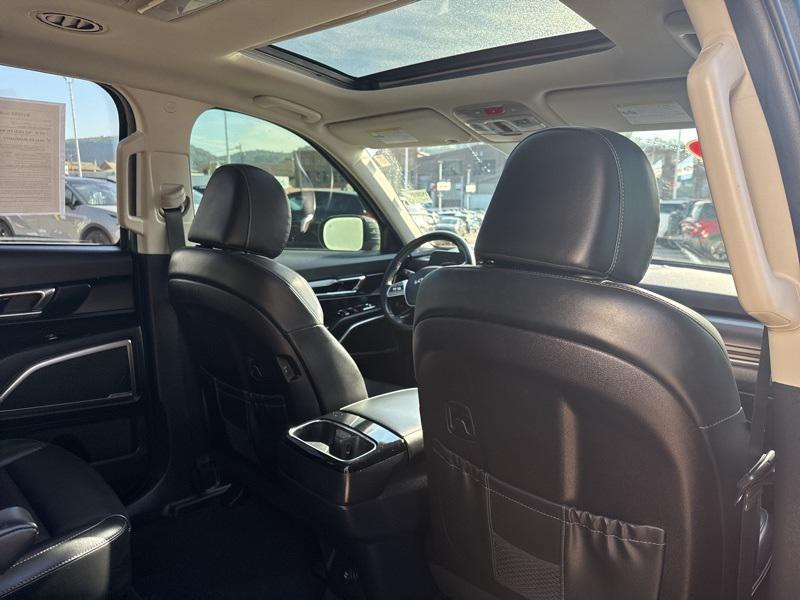 used 2024 Kia Telluride car, priced at $33,100