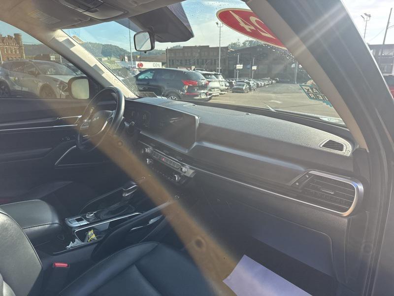 used 2024 Kia Telluride car, priced at $33,100