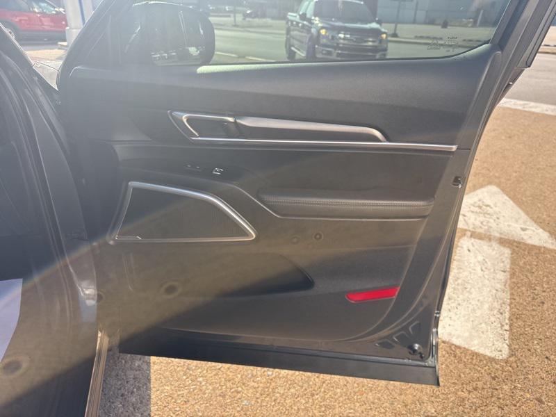 used 2024 Kia Telluride car, priced at $33,100