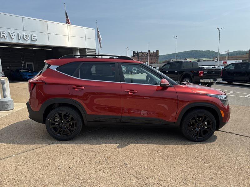 new 2025 Kia Seltos car, priced at $28,000