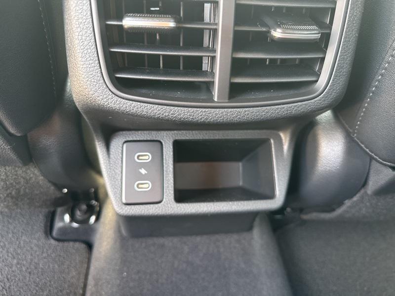 new 2025 Kia Seltos car, priced at $28,000