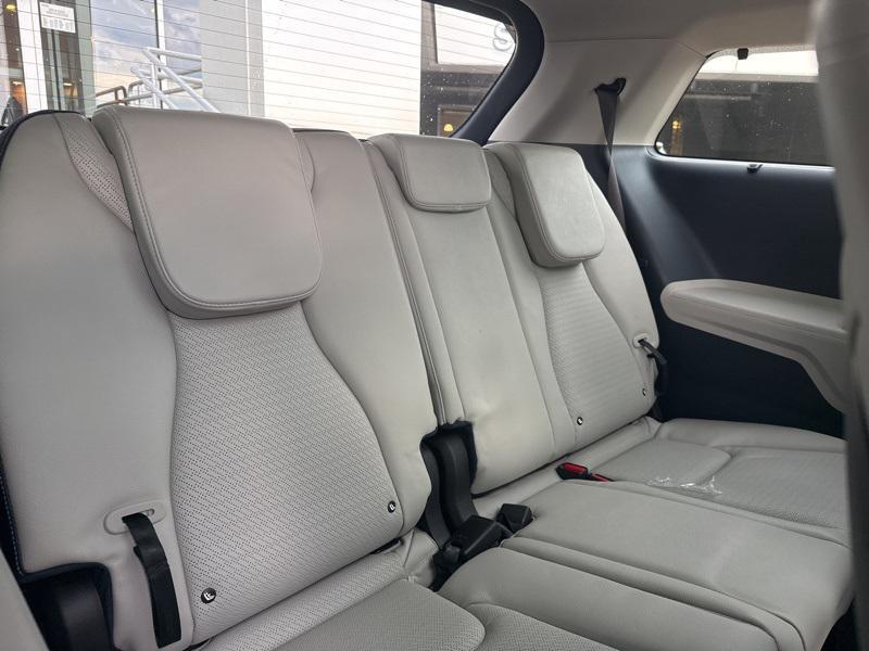 new 2026 Kia Carnival Hybrid car, priced at $52,521