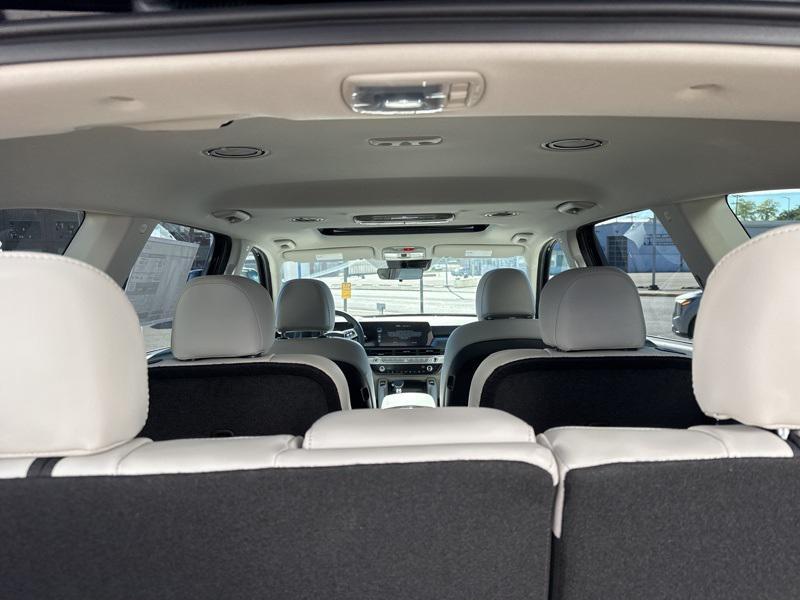 new 2025 Kia Telluride car, priced at $40,953