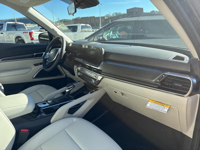 new 2025 Kia Telluride car, priced at $40,953