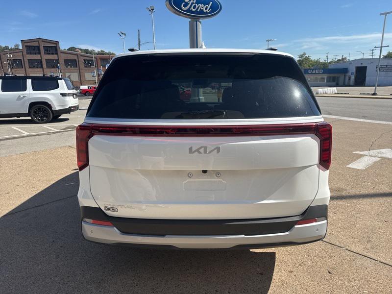 new 2026 Kia Carnival car, priced at $40,216