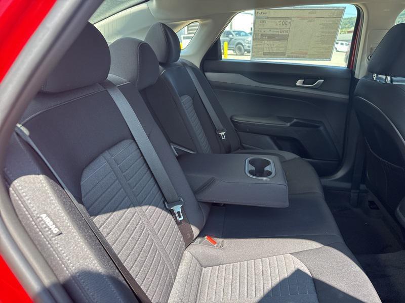 new 2025 Kia K5 car, priced at $25,884