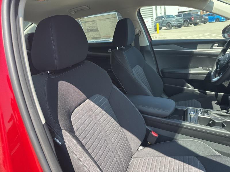new 2025 Kia K5 car, priced at $25,884