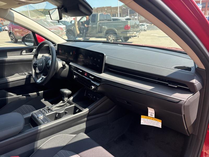 new 2025 Kia K5 car, priced at $25,884