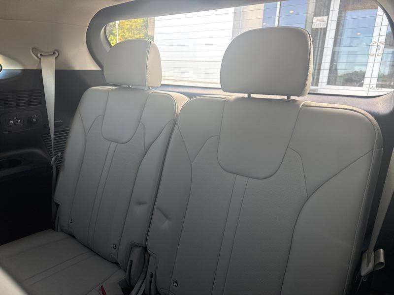 new 2025 Kia Sorento car, priced at $34,360