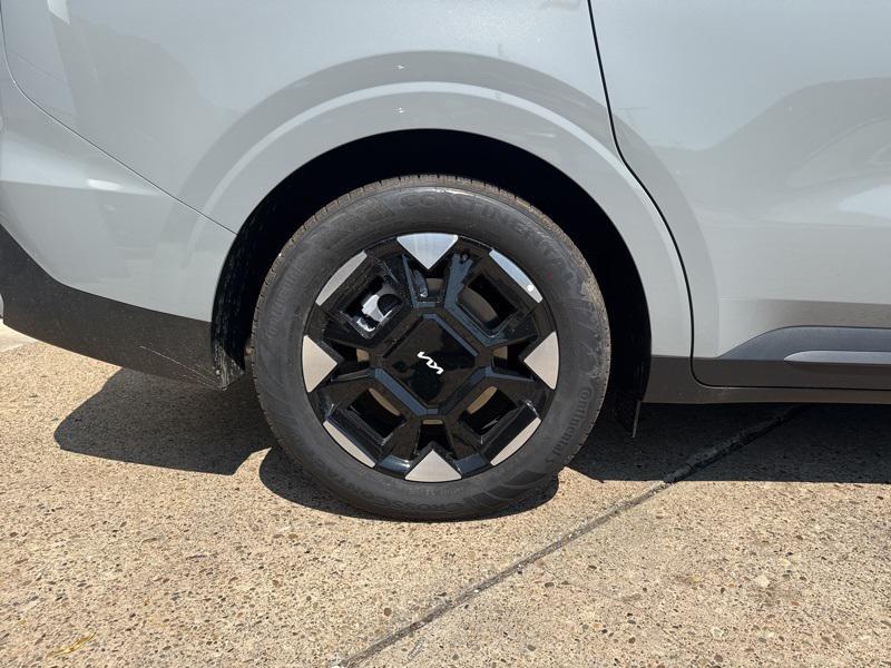 new 2026 Kia Carnival car, priced at $40,245