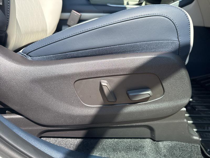 new 2026 Kia Carnival car, priced at $40,245