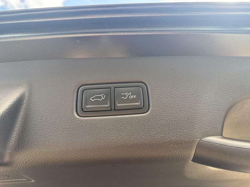 new 2026 Kia Carnival Hybrid car, priced at $43,700