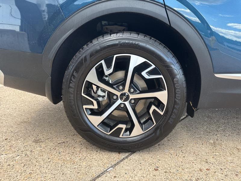used 2025 Kia Sportage Hybrid car, priced at $31,215