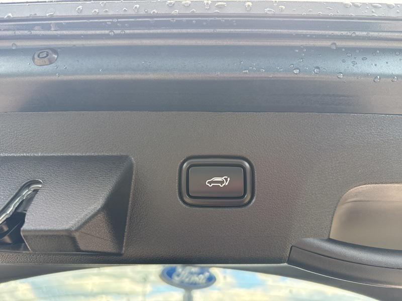 used 2025 Kia Sportage Hybrid car, priced at $31,215