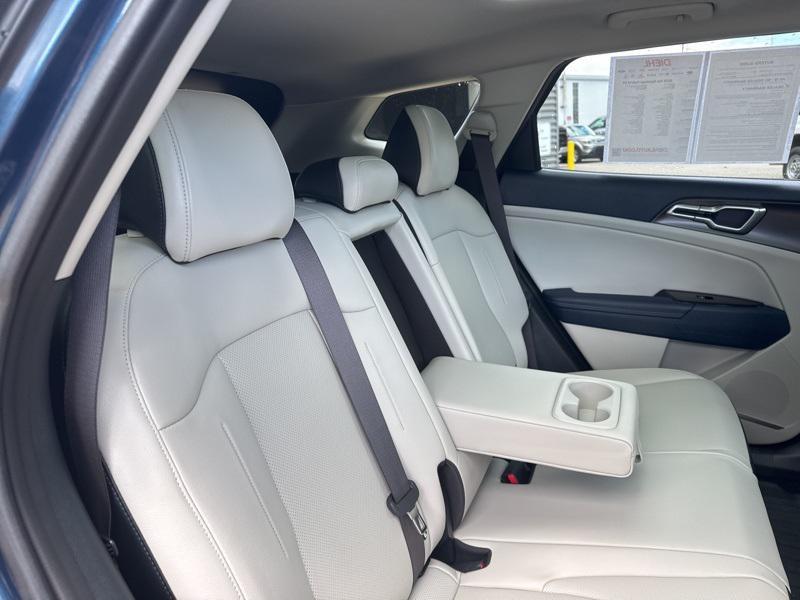 used 2025 Kia Sportage Hybrid car, priced at $31,215