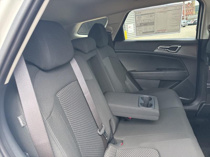 new 2025 Kia Sportage Hybrid car, priced at $29,427