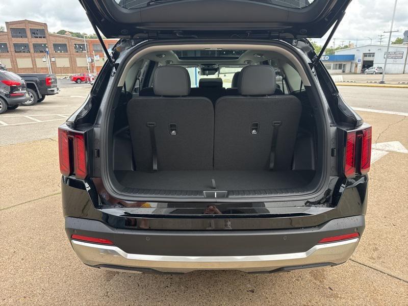 new 2026 Kia Sorento car, priced at $37,800