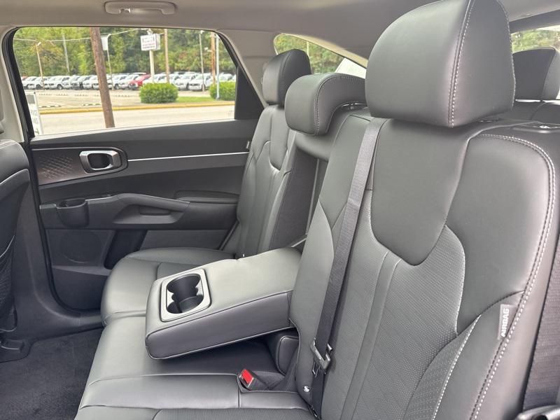 new 2026 Kia Sorento car, priced at $37,800
