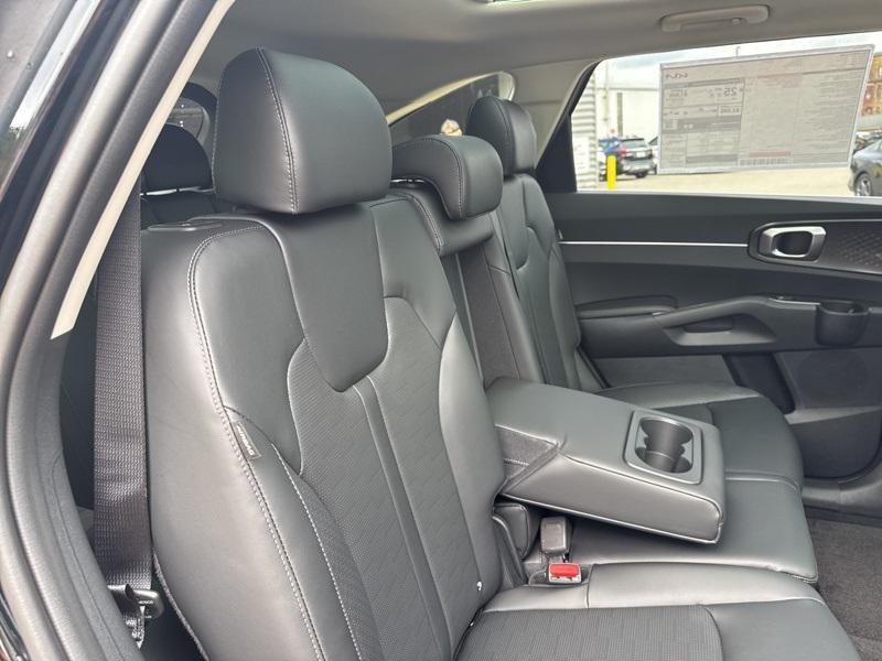 new 2026 Kia Sorento car, priced at $37,800