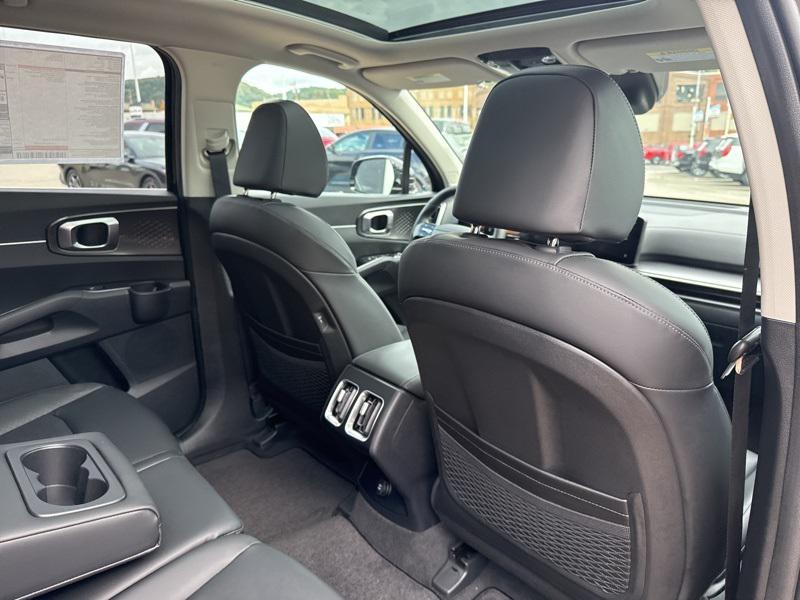 new 2026 Kia Sorento car, priced at $37,800