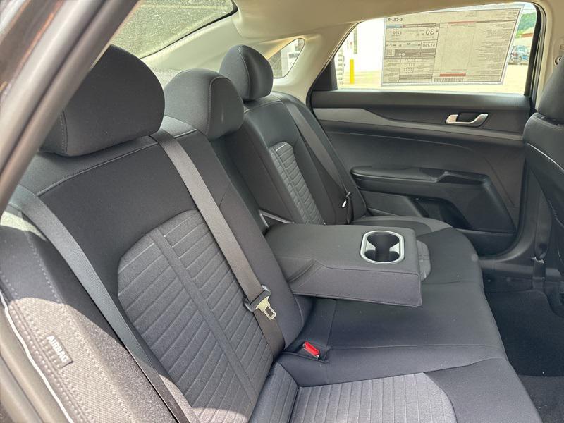 new 2025 Kia K5 car, priced at $25,503