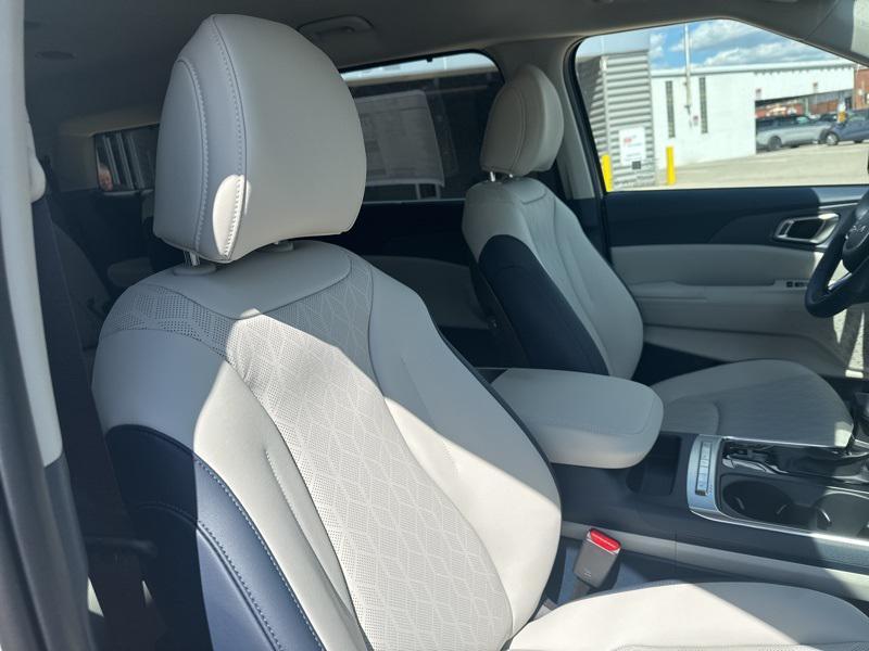 new 2026 Kia Carnival car, priced at $40,382