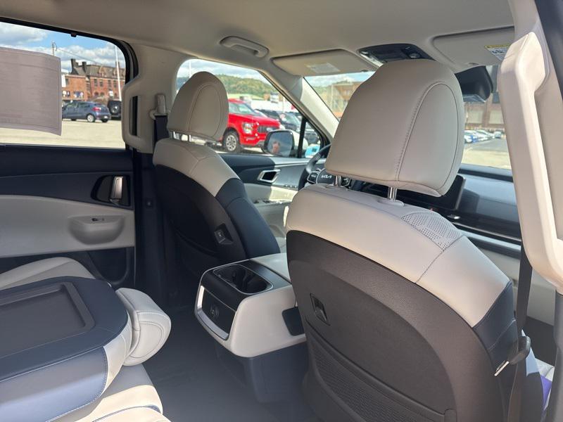 new 2026 Kia Carnival car, priced at $40,382