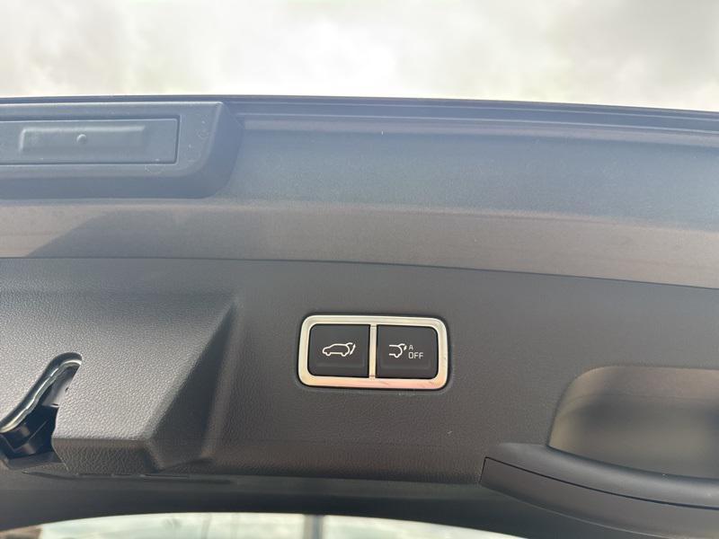 new 2025 Kia Sorento car, priced at $39,302
