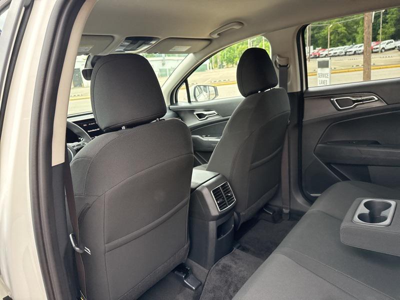 new 2025 Kia Sportage Hybrid car, priced at $29,427