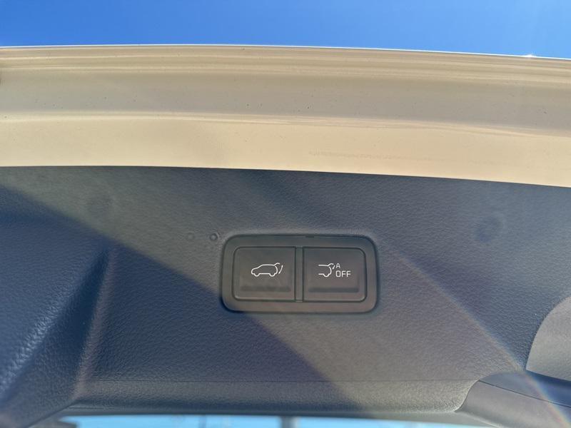 new 2026 Kia Carnival Hybrid car, priced at $51,521