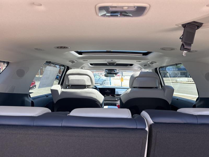 new 2026 Kia Carnival Hybrid car, priced at $51,521