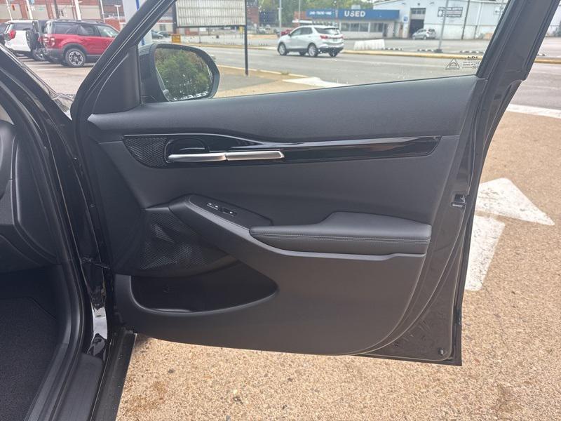 new 2026 Kia Seltos car, priced at $27,800