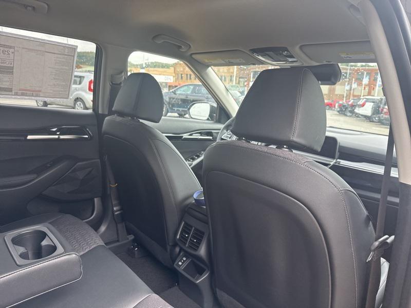 new 2026 Kia Seltos car, priced at $27,800