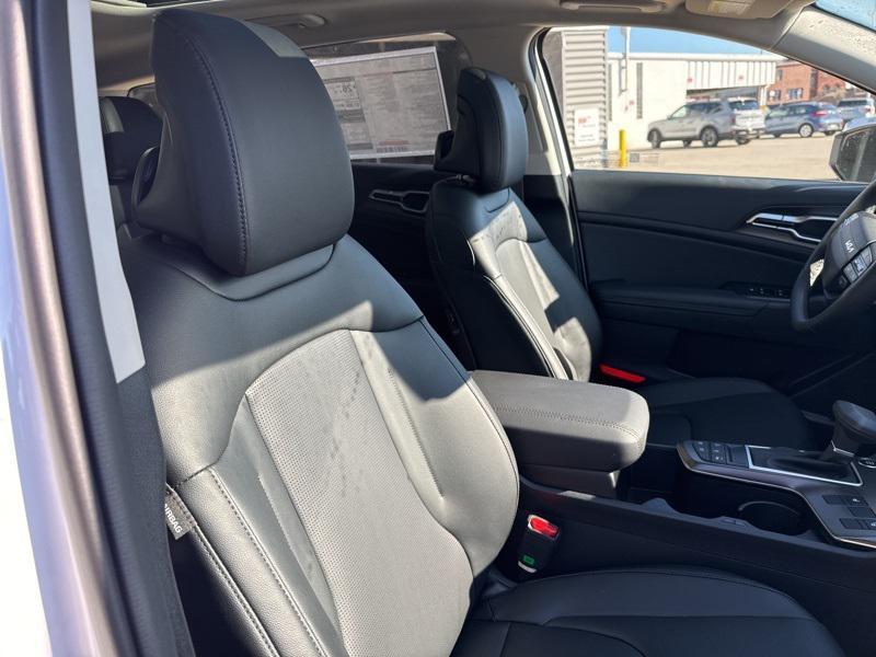 new 2026 Kia Sportage car, priced at $32,659