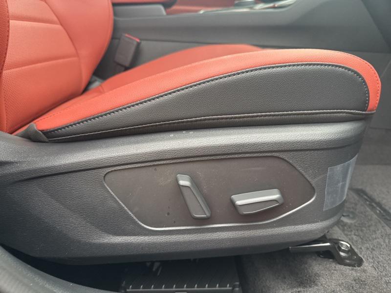 new 2026 Kia Sportage Hybrid car, priced at $40,800