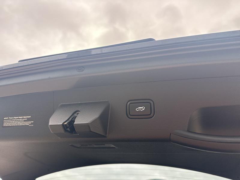 new 2026 Kia Sportage Hybrid car, priced at $40,800