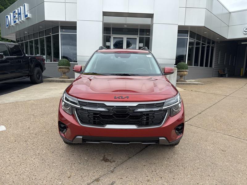 new 2025 Kia Seltos car, priced at $28,400