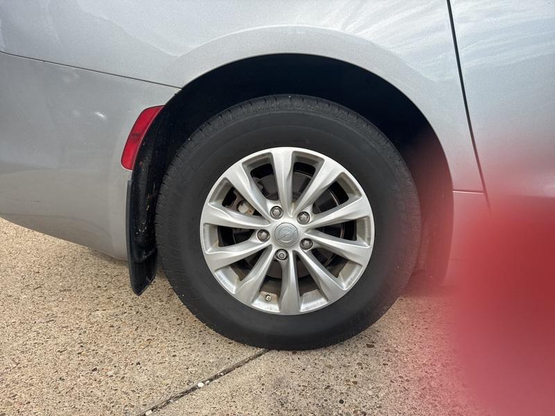 used 2017 Chrysler Pacifica car, priced at $12,282