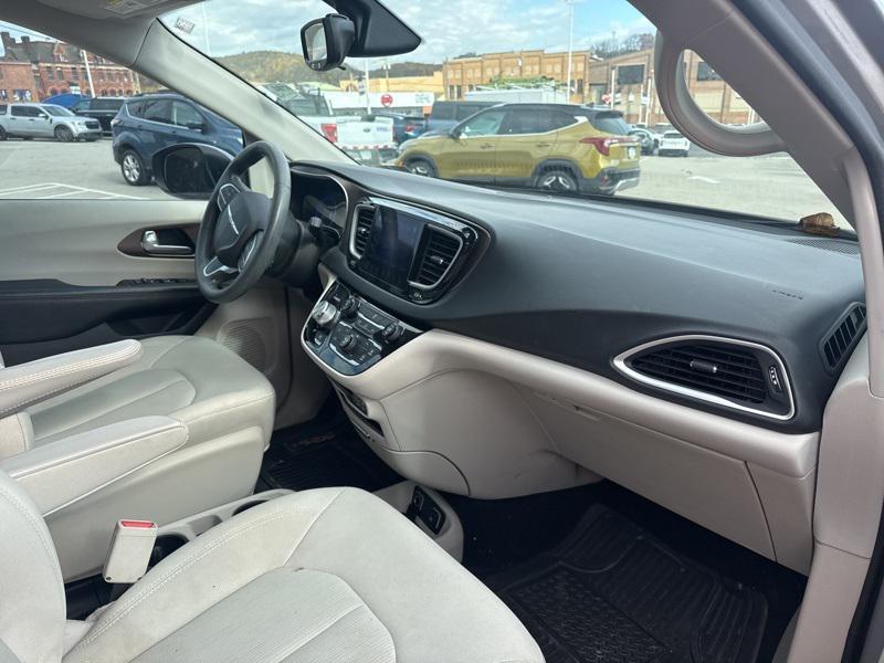 used 2017 Chrysler Pacifica car, priced at $12,282
